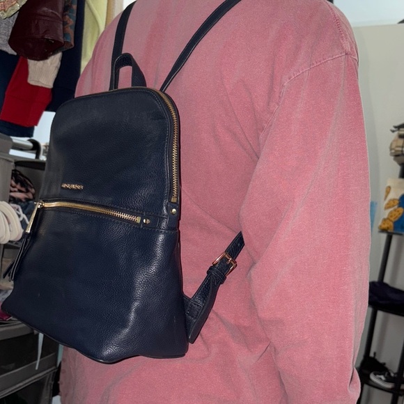 Michael Kors navy blue + Gold detail Backpack lots of storage space sleek design - Picture 7 of 10